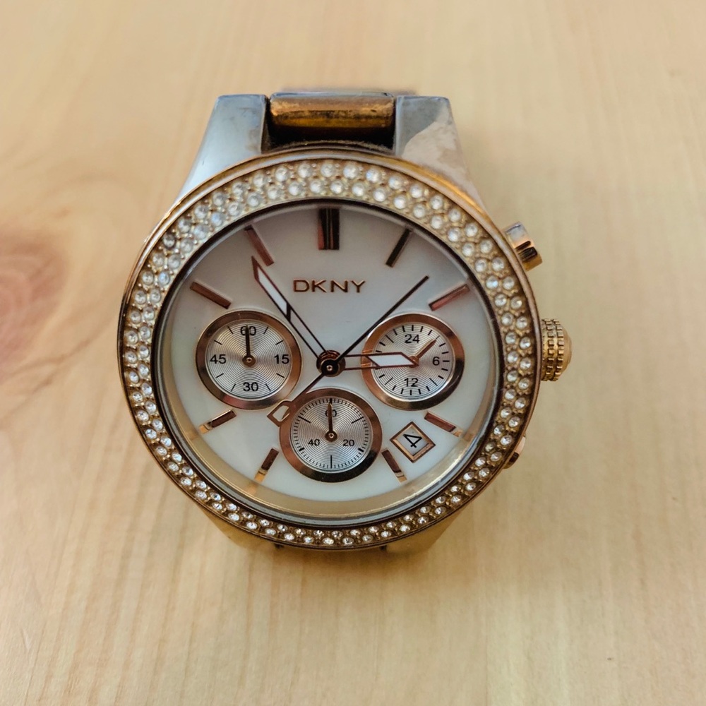 DKNY Pearl Rose Gold Watch! Shows Date!